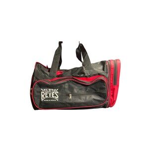 Cleto Reyes Gym Bag Black and Red BNWT Travel Bag Crossbody Strap